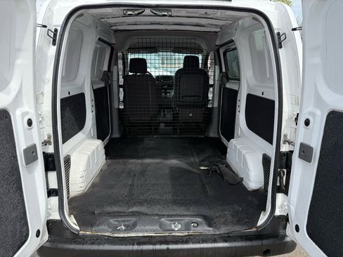 Used 2019 Nissan NV200 S image 24