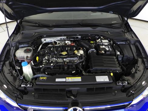 Used 2024 Volkswagen Golf R AWD/4WD image 6