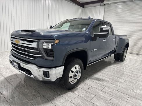 New 2026 Chevrolet Silverado 3500 LTZ w/ LTZ Texas Edition AWD/4WD image 1