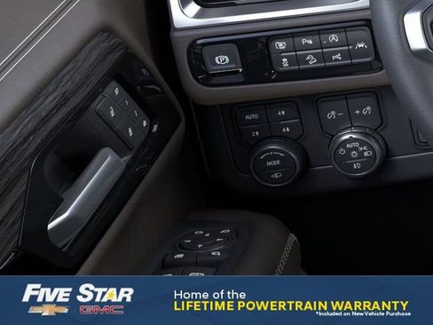 New 2026 GMC Yukon XL Denali Ultimate w/ LPO, Floor Liner Package AWD/4WD image 22