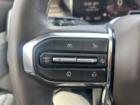 Used 2024 GMC Acadia Denali w/ Super Cruise Package image 25