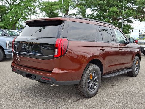 New 2027 Ford Expedition Tremor w/ Driver's Package AWD/4WD image 4