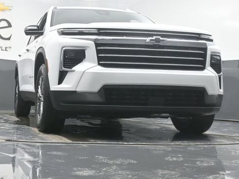 New 2026 Chevrolet Traverse LT w/ Driver Confidence Package image 3