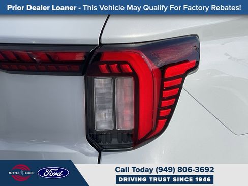 Used 2026 Ford Explorer Active w/ Active Comfort Package image 9