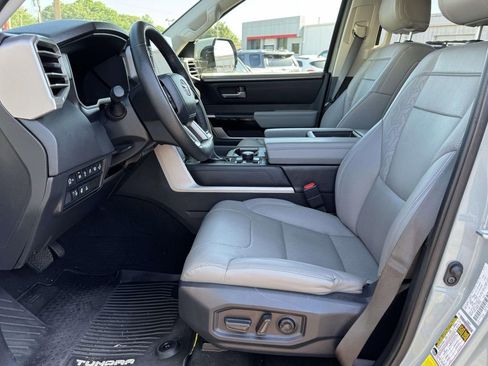 Used 2024 Toyota Tundra Limited w/ Power Package AWD/4WD image 19
