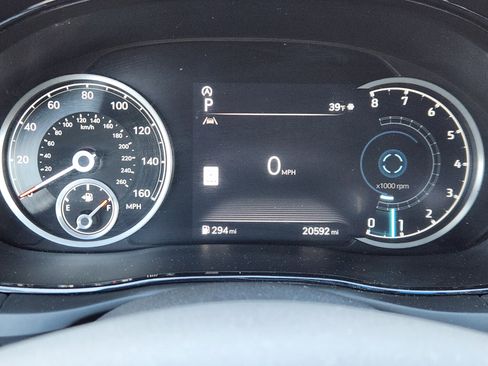 Used 2024 Genesis GV70 3.5T Sport image 10