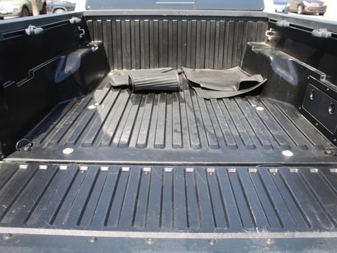 Used 2023 Toyota Tacoma SR5 RWD image 12
