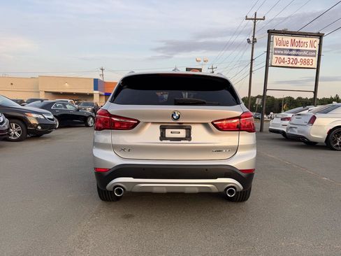Used 2020 BMW X1 xDrive28i w/ Convenience Package AWD/4WD image 5