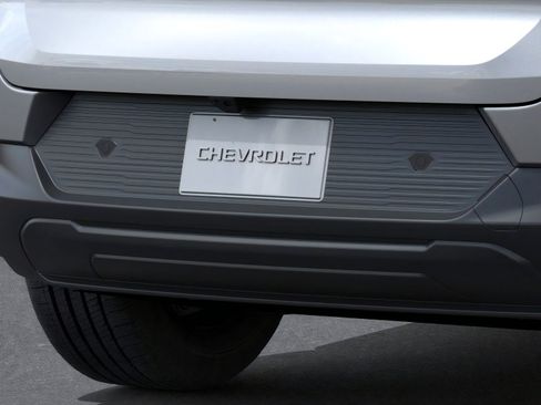 New 2026 Chevrolet Equinox EV LT image 14