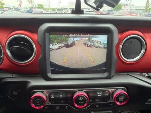 Used 2020 Jeep Wrangler Unlimited Rubicon AWD/4WD image 40