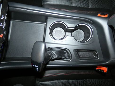 Used 2024 Dodge Durango GT image 16