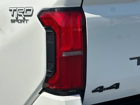 Used 2025 Toyota Tacoma TRD Sport w/ TRD Sport Upgrade Package AWD/4WD image 24