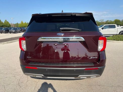 Used 2023 Ford Explorer XLT w/ Equipment Group 202A AWD/4WD image 6