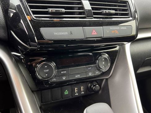 Used 2024 Mitsubishi Eclipse Cross LE AWD/4WD image 28