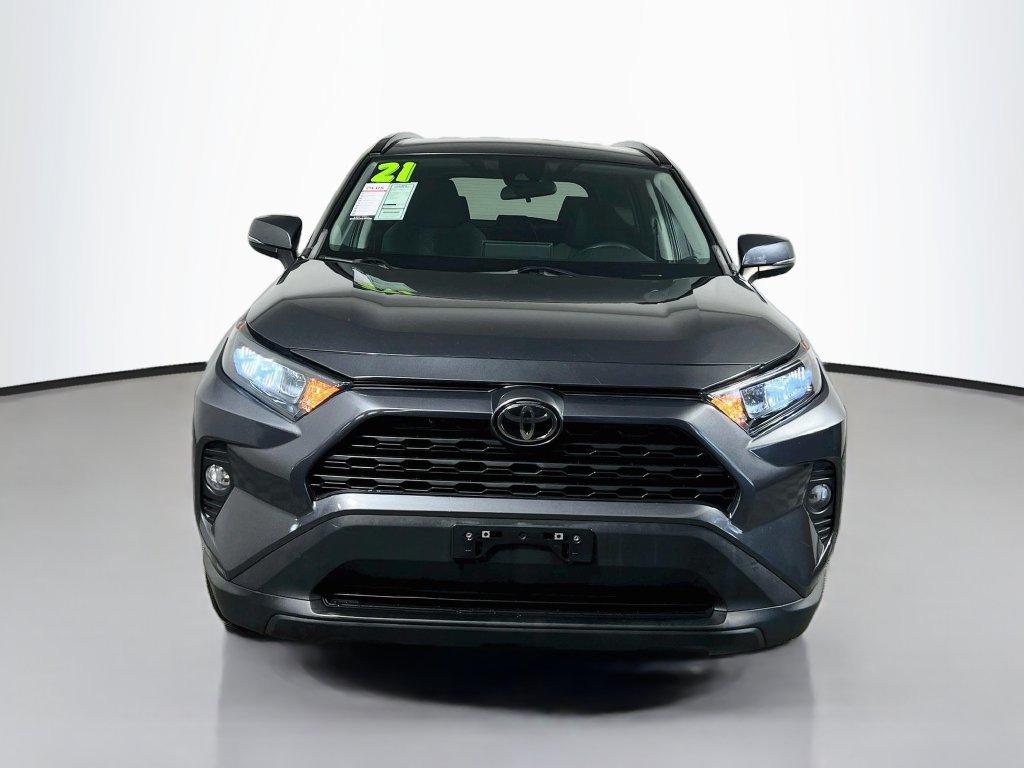 Used 2021 Toyota RAV4 XLE AWD/4WD image 8