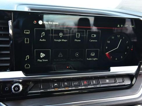 Used 2025 GMC Sierra 1500 SLT image 14