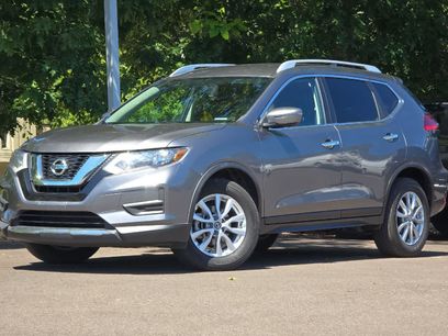 Used 2017 Nissan Rogue SV