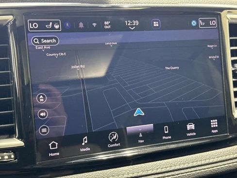 Used 2023 Chrysler Pacifica Limited FWD image 20