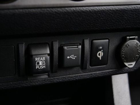 Used 2020 Toyota Tacoma TRD Sport image 17