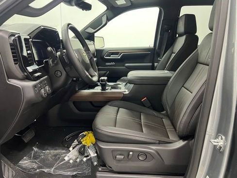 New 2026 Chevrolet Silverado 1500 High Country w/ Technology Package AWD/4WD image 6