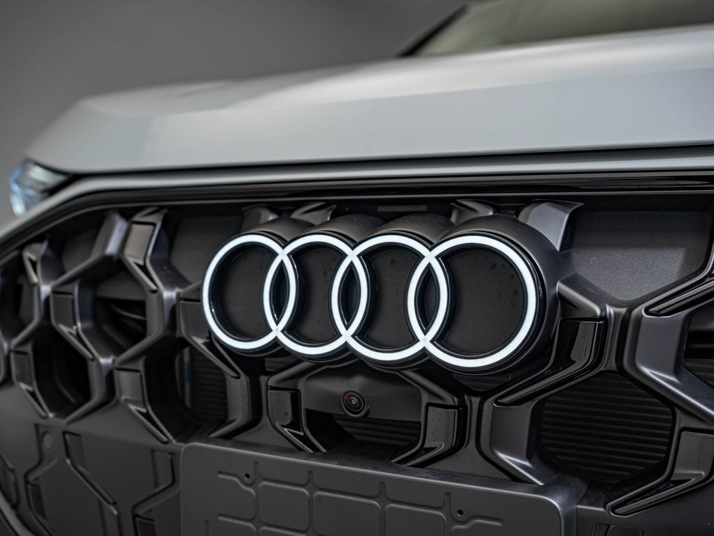 New 2026 Audi Q5 Premium Plus AWD/4WD image 11
