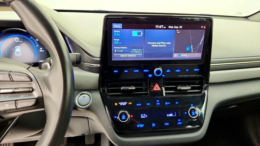 Used 2020 Hyundai Ioniq Limited FWD image 18