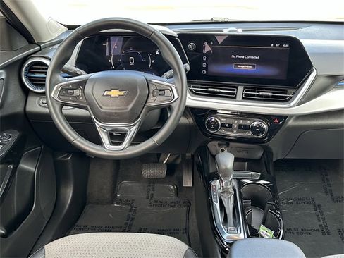 Used 2024 Chevrolet Trax LT w/ Driver Confidence Package image 12