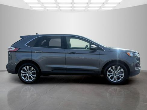 Used 2024 Ford Edge Titanium AWD/4WD image 2