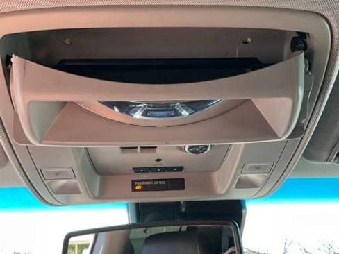 Used 2015 Chevrolet Tahoe LTZ AWD/4WD image 33