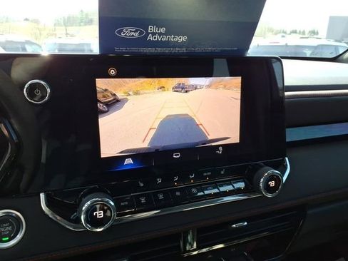 Used 2023 Chevrolet Colorado Z71 w/ Z71 Convenience Package 2 image 26