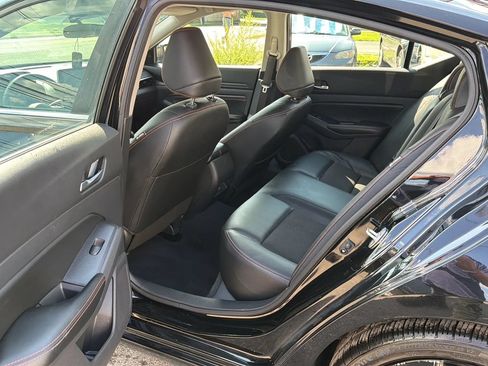 Used 2022 Nissan Altima 2.5 SR FWD image 27