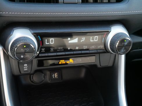 Certified 2025 Toyota RAV4 XLE image 23