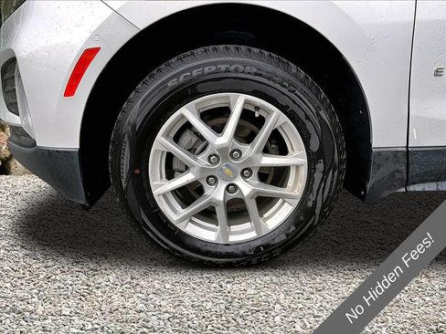 Used 2022 Chevrolet Equinox LT AWD/4WD image 9