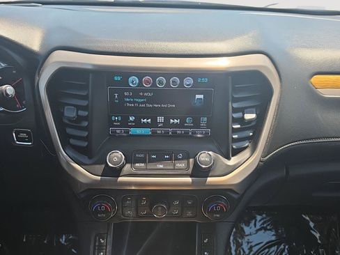Used 2017 GMC Acadia Denali w/ Technology Package AWD/4WD image 30