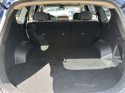 Used 2023 Hyundai Santa Fe SEL FWD image 16