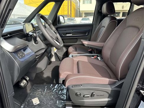 New 2025 Volkswagen ID. Buzz Pro S image 12