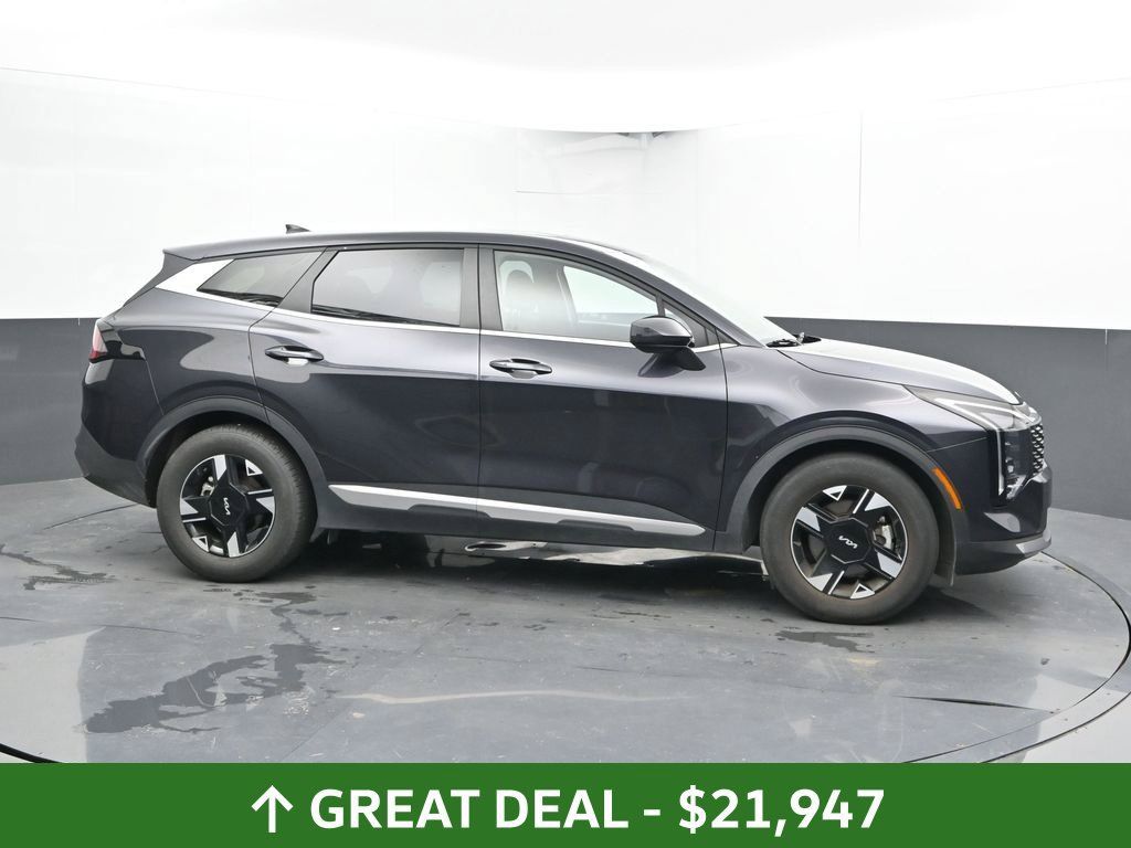 Used 2026 Kia Sportage LX FWD image 5