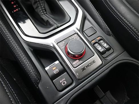 Used 2024 Subaru Forester Touring image 27