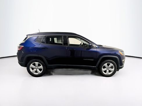 Used 2021 Jeep Compass Latitude AWD/4WD image 4