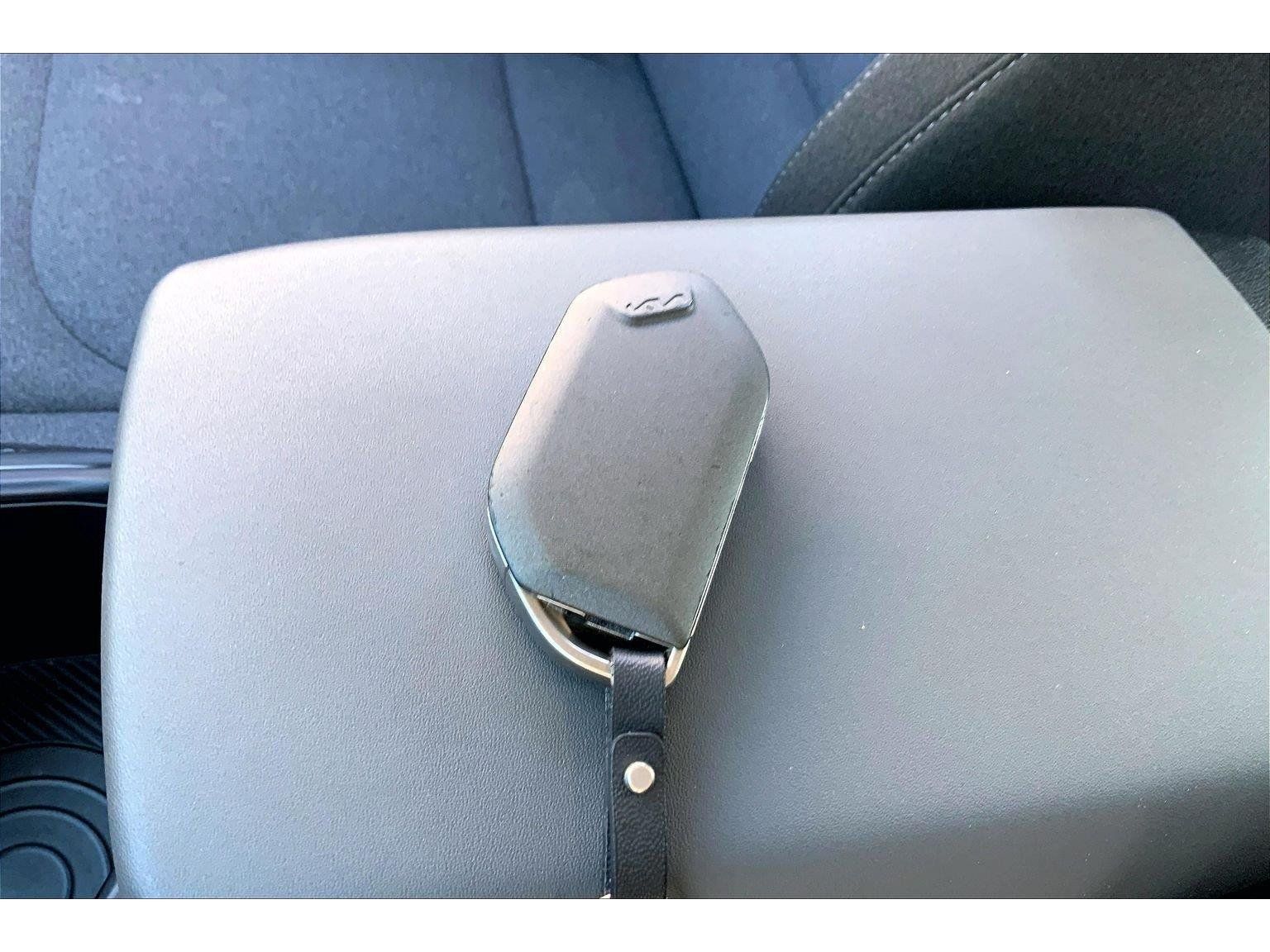 Used 2025 Kia K4 FWD image 11