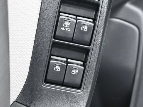 Used 2016 Subaru Forester 2.5i w/ Popular Package #2 AWD/4WD image 6