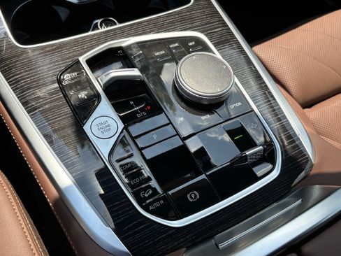New 2027 BMW X7 xDrive40i w/ M Sport Package AWD/4WD image 29