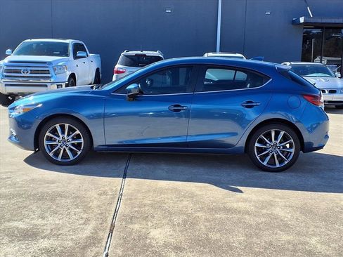 Used 2018 MAZDA MAZDA3 Grand Touring image 26