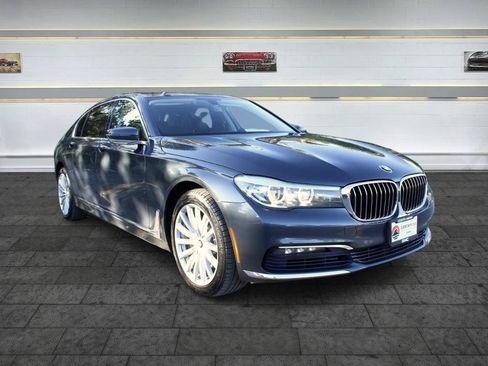 Used 2016 BMW 740i RWD image 1