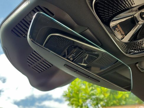 Used 2024 Mercedes-Benz C 300 Sedan image 27