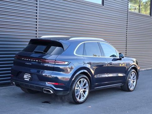 Used 2025 Porsche Cayenne image 7