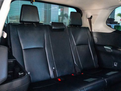 Certified 2024 Toyota Grand Highlander XLE image 17