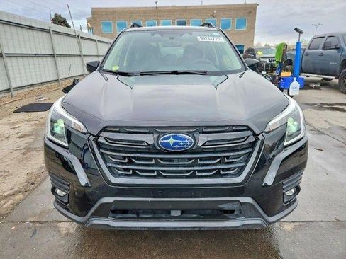 Used 2024 Subaru Forester Premium image 5