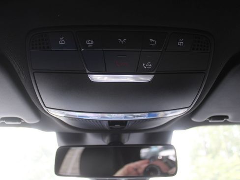 Used 2020 Mercedes-Benz GLC 350e 4MATIC image 61