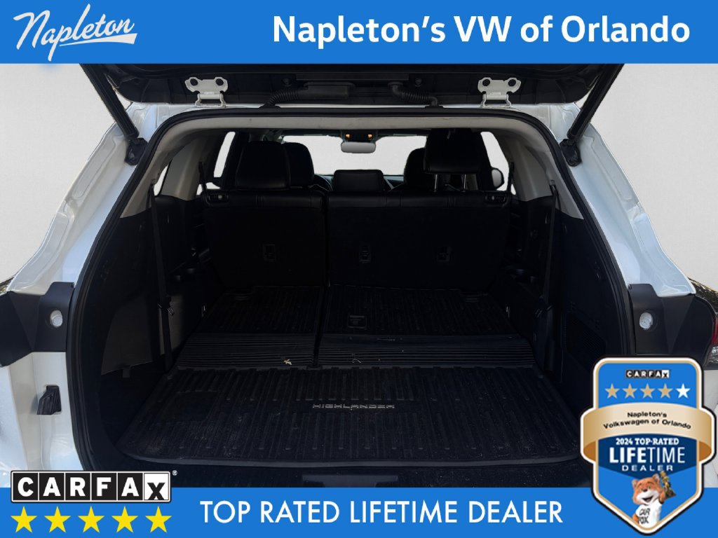 Used 2023 Toyota Highlander XLE FWD image 30
